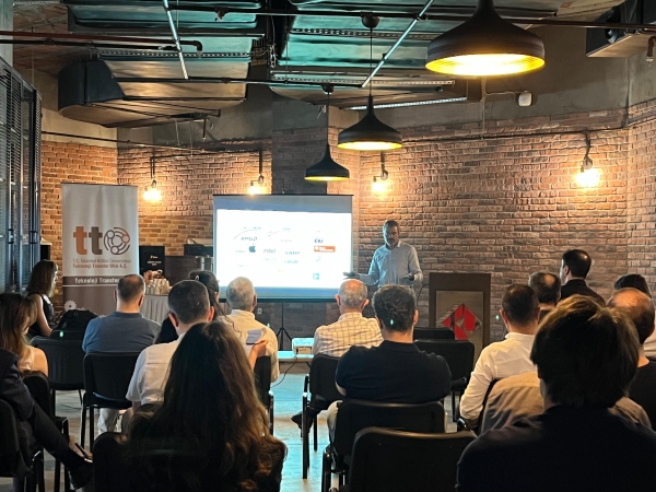ElectraIC shared its engineering vision on an academic platform-ElectraIC
