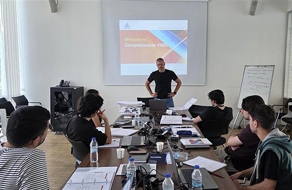 Yeni mezun işe alım programımız EIC Academy’de 10. Dönem Başladı!-ElectraIC